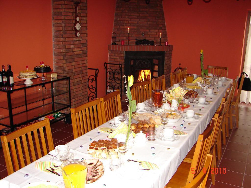 Gosciniec Kocmierzow Bed & Breakfast Sandomierz Eksteriør bilde