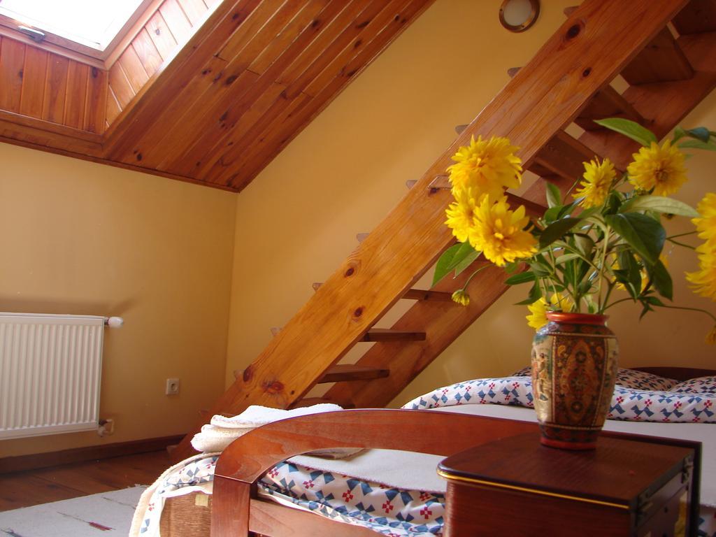 Gosciniec Kocmierzow Bed & Breakfast Sandomierz Rom bilde